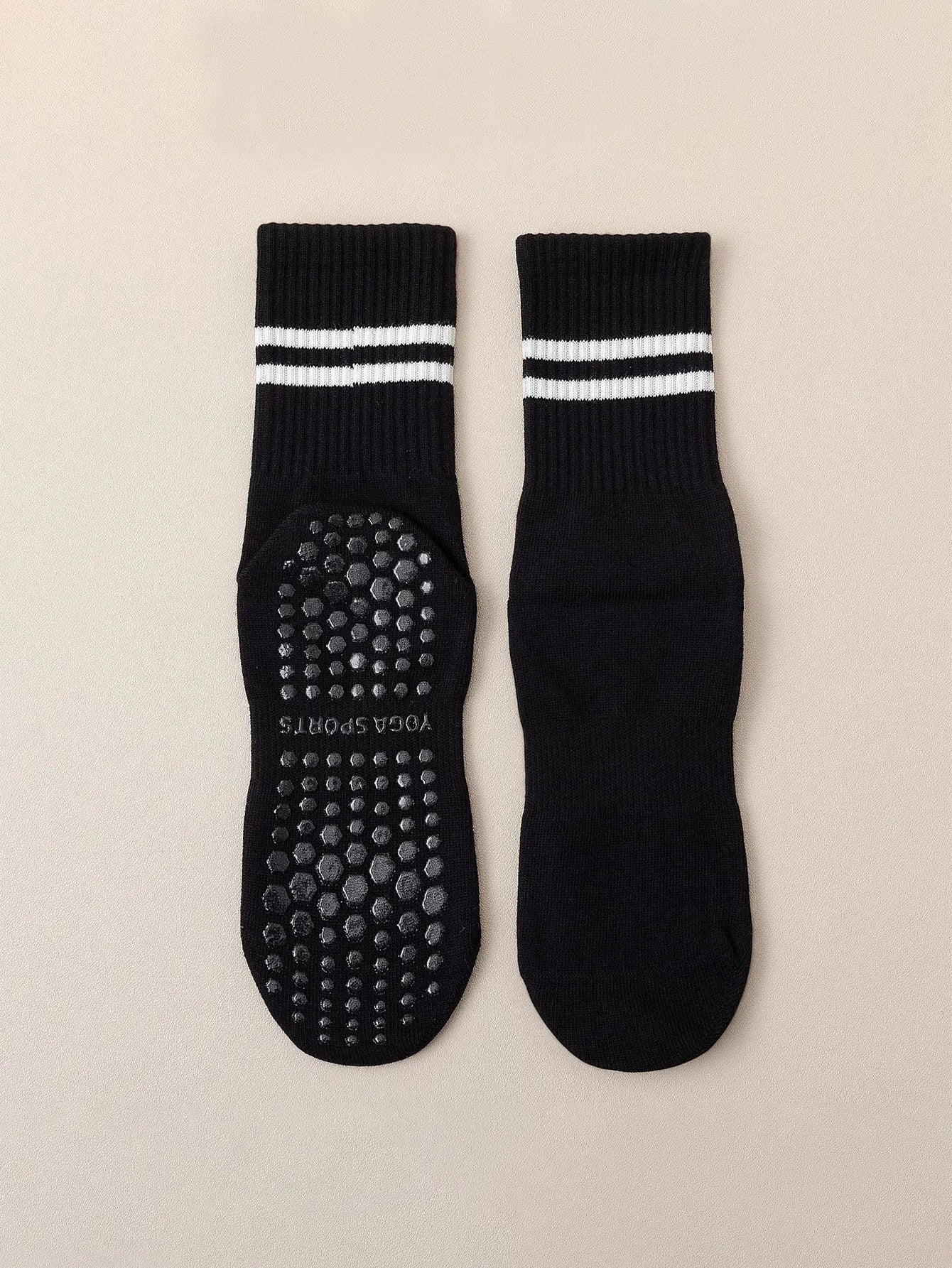 KLUUGG® Grip Socks — Stability Meets Comfort.