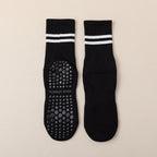 KLUUGG® Grip Socks — Stability Meets Comfort.