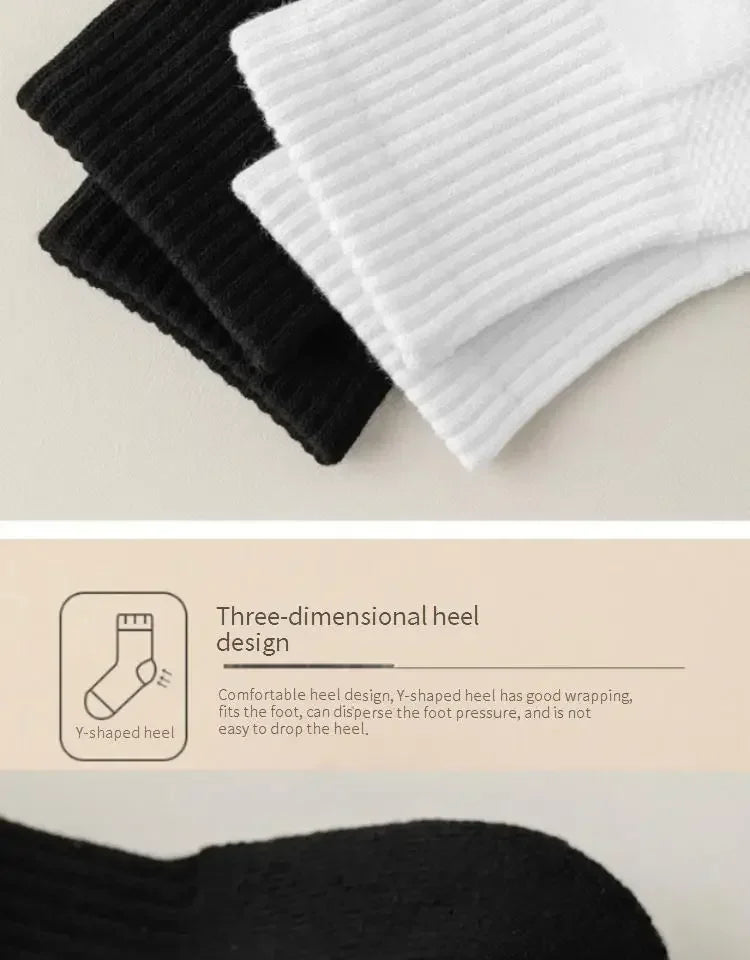 KLUUGG® Essential Socks.